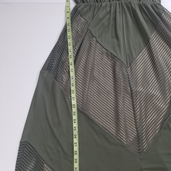 Dress - Picture 8 of 14